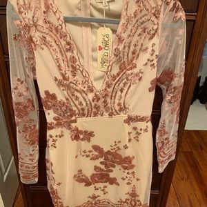 Poppin Bottles Dress size small